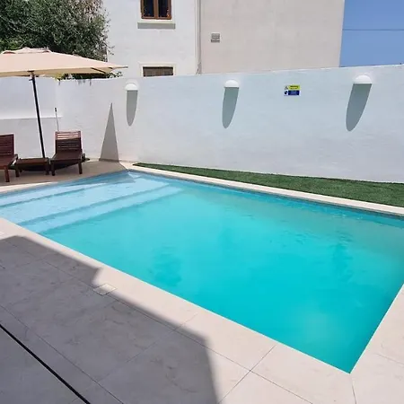 The Poolside Bliss * San Gwann