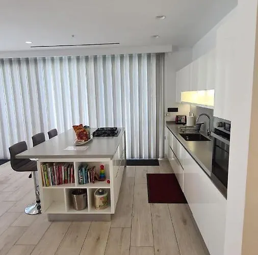 Villa The Poolside Bliss