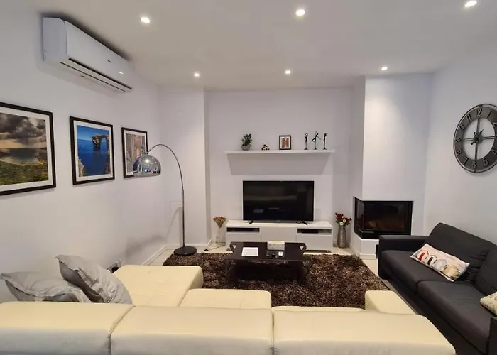 The Poolside Bliss Villa *