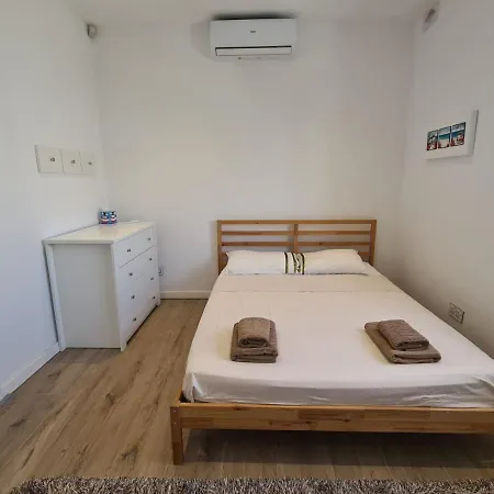 Villa The Poolside Bliss *