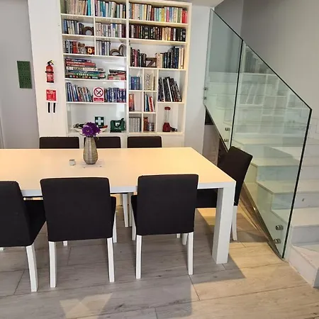 The Poolside Bliss * San Ġwann