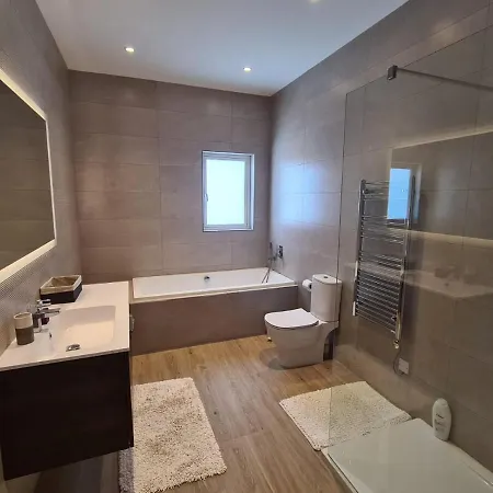 The Poolside Bliss San Ġwann