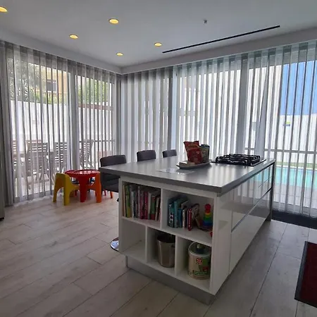 The Poolside Bliss Villa San Ġwann