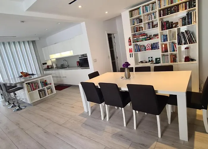 The Poolside Bliss * San Ġwann